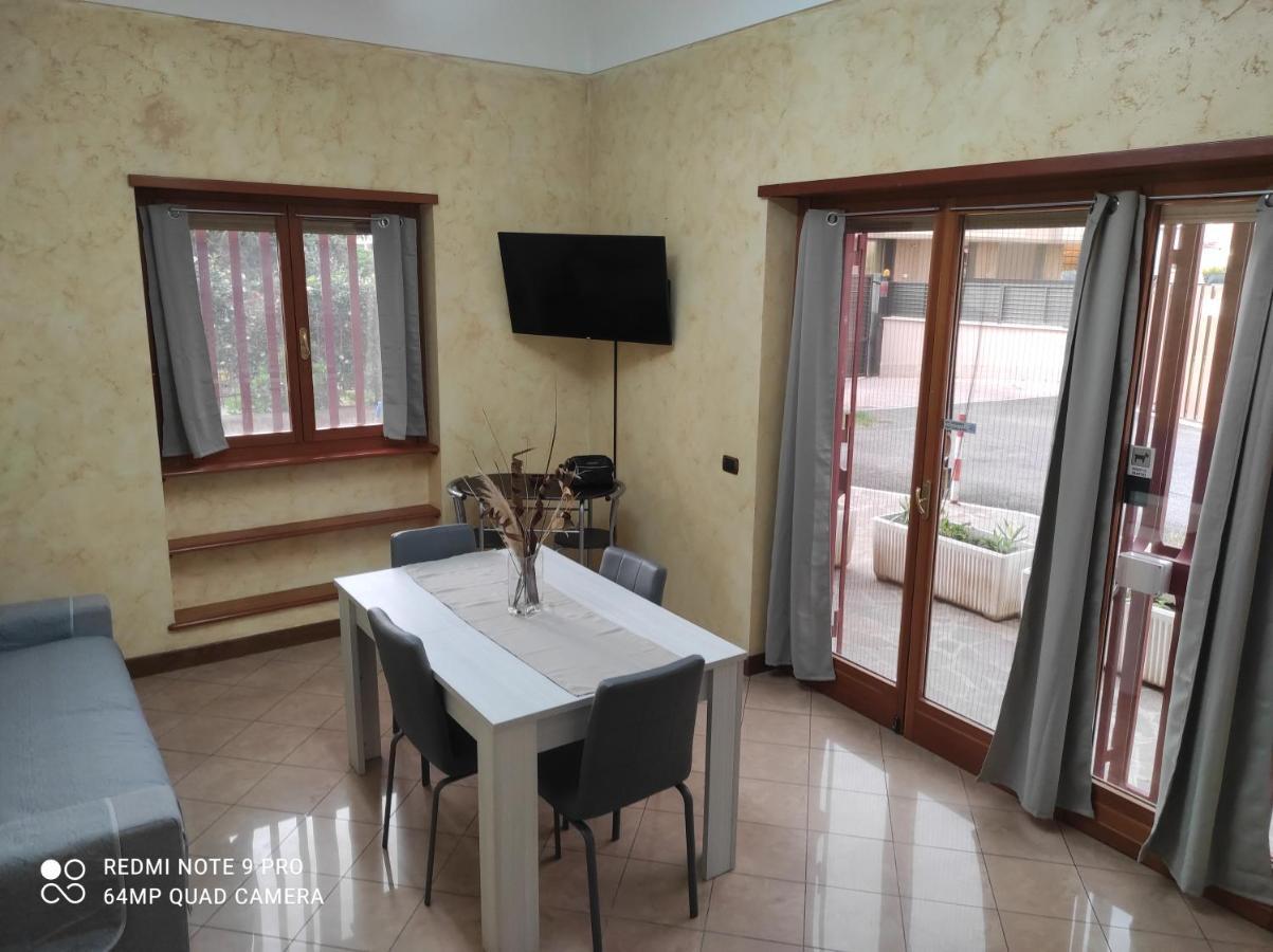 Top Apartment Roma 2 Luaran gambar