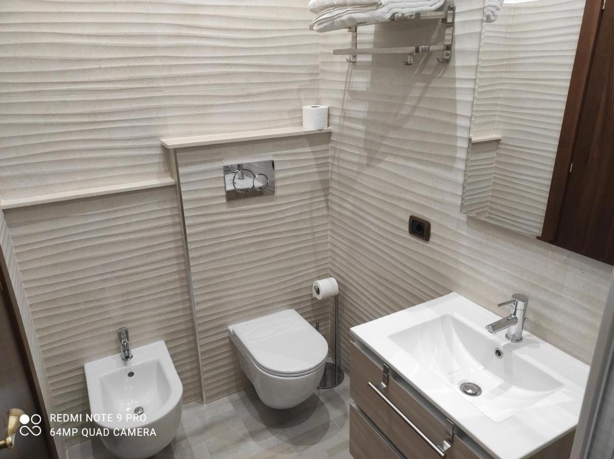 Top Apartment Roma 2 Luaran gambar