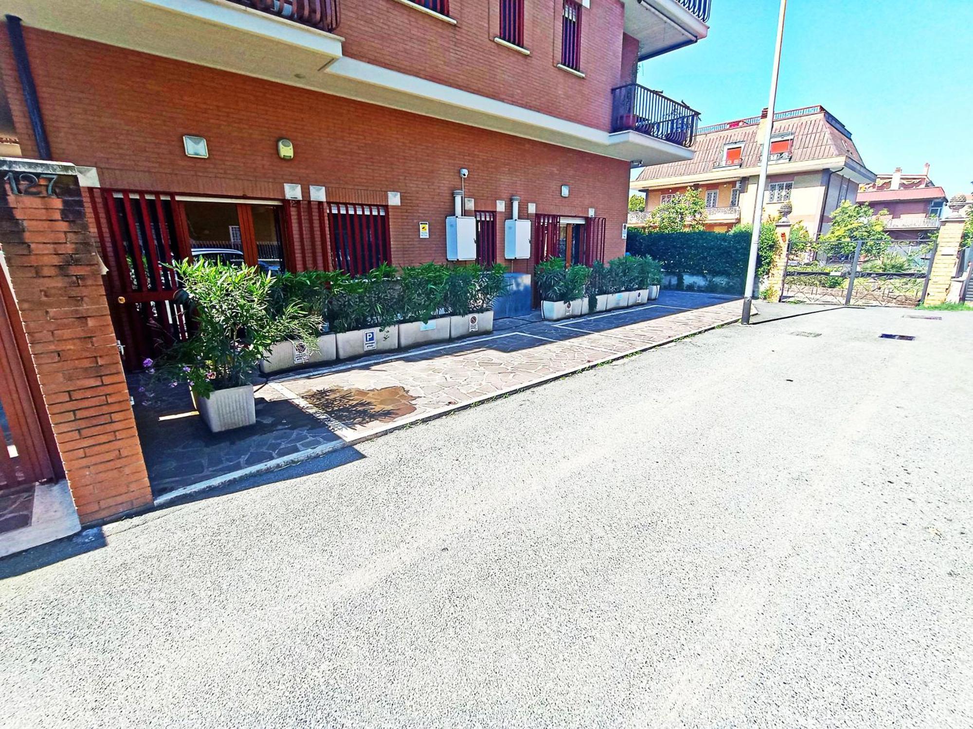 Top Apartment Roma 2 Luaran gambar